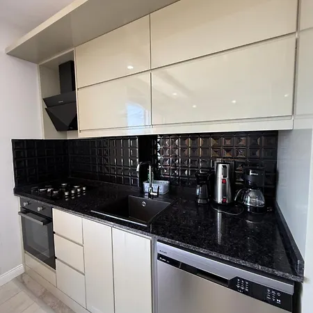 Apartament Havalimani Manzarali Lux *