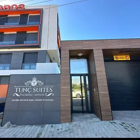 Apartament Havalimani Manzarali Lux *